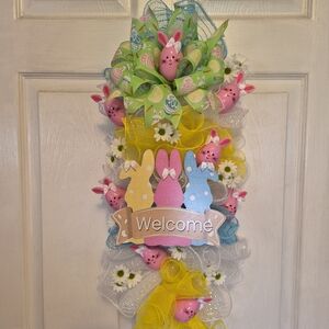 Easter Welcome Swag Wreath, Bunnies & Floral